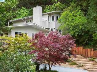 2 Madrone Pl, Orinda, CA 94563