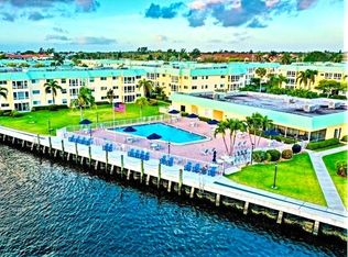 34 Colonial Club Dr APT 100, Boynton Beach, FL 33435
