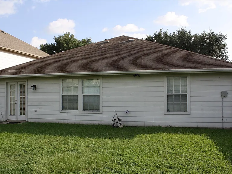 6630 Sutton Meadows Dr — Photo 8