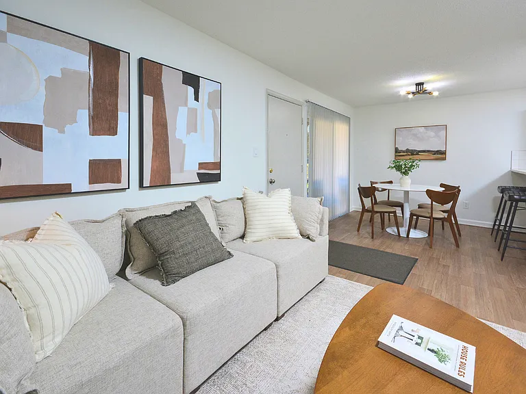 Enclave at North Point — Photo 12