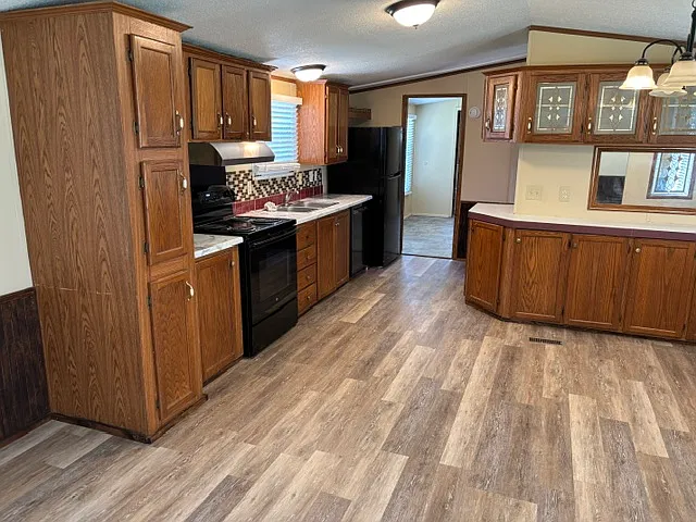415 Hickory St — Photo 3