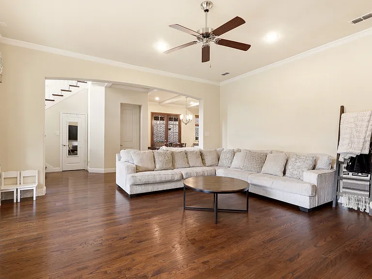 2512 Bill Moses Pkwy — Photo 7