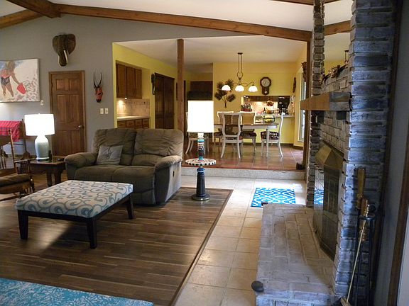3rd image of 1548 Hummingbird Park Ct