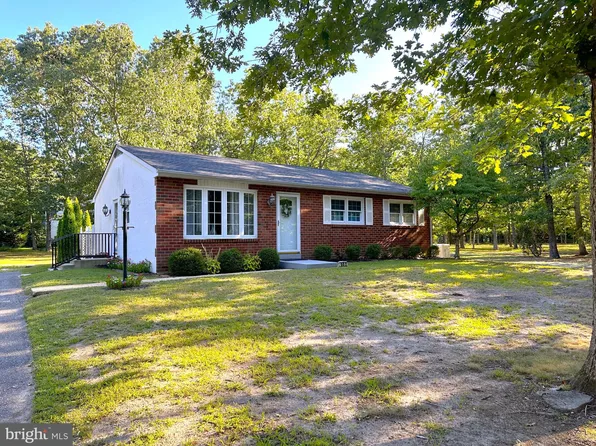 602 Avenue C, Southampton, NJ 08088