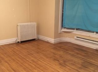 1011 Penn St APT 2, Reading, PA 19601