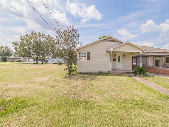 4th image of 536 S Avenue O