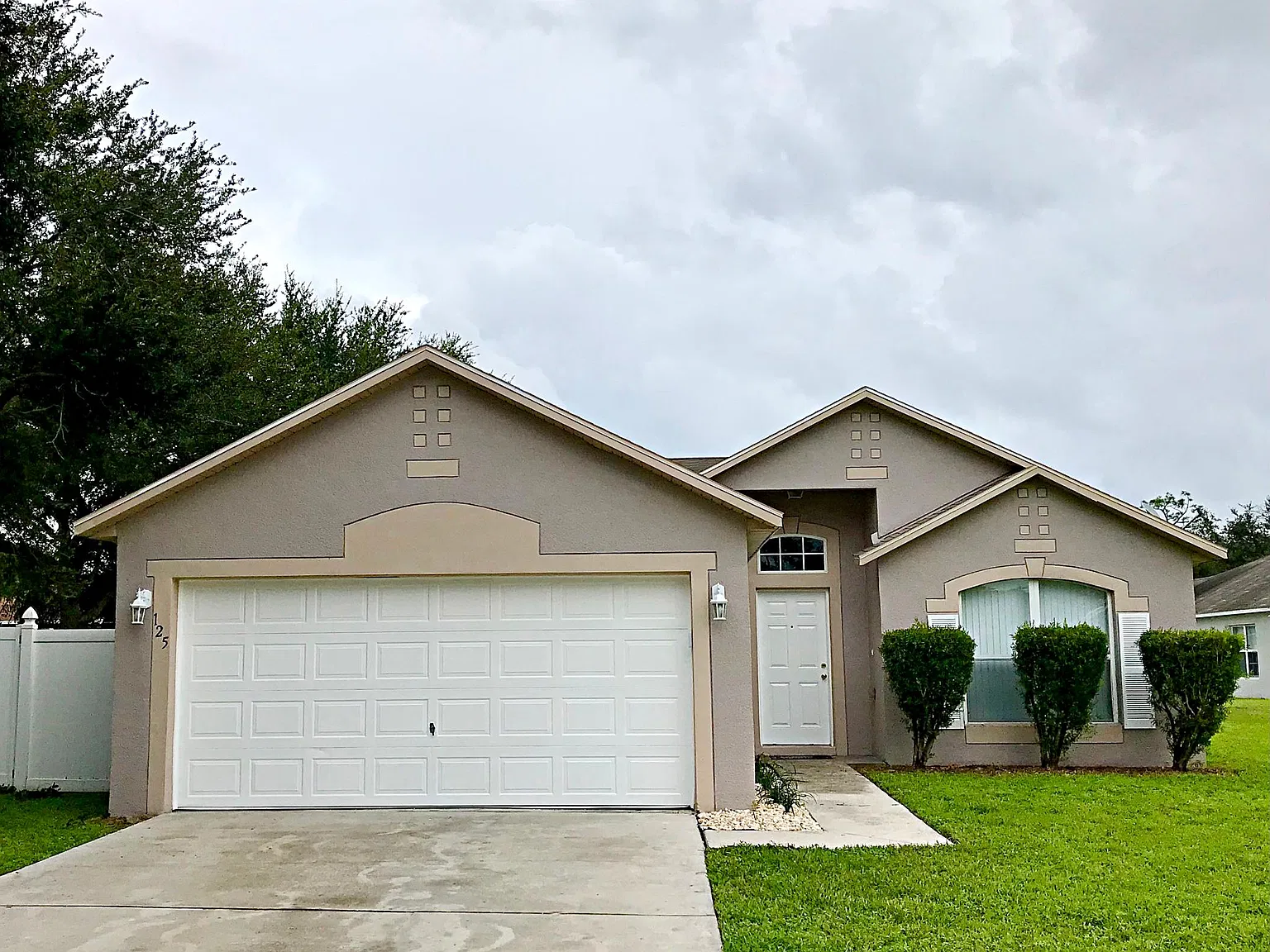 3 bed, 1465 sqft, $2,249 — Photo 2