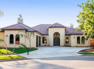 770 Park Pl, Exeter, CA 93221