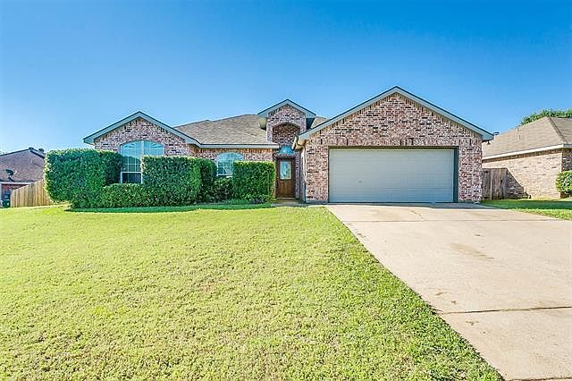 1st image of 1601 Fern Dr