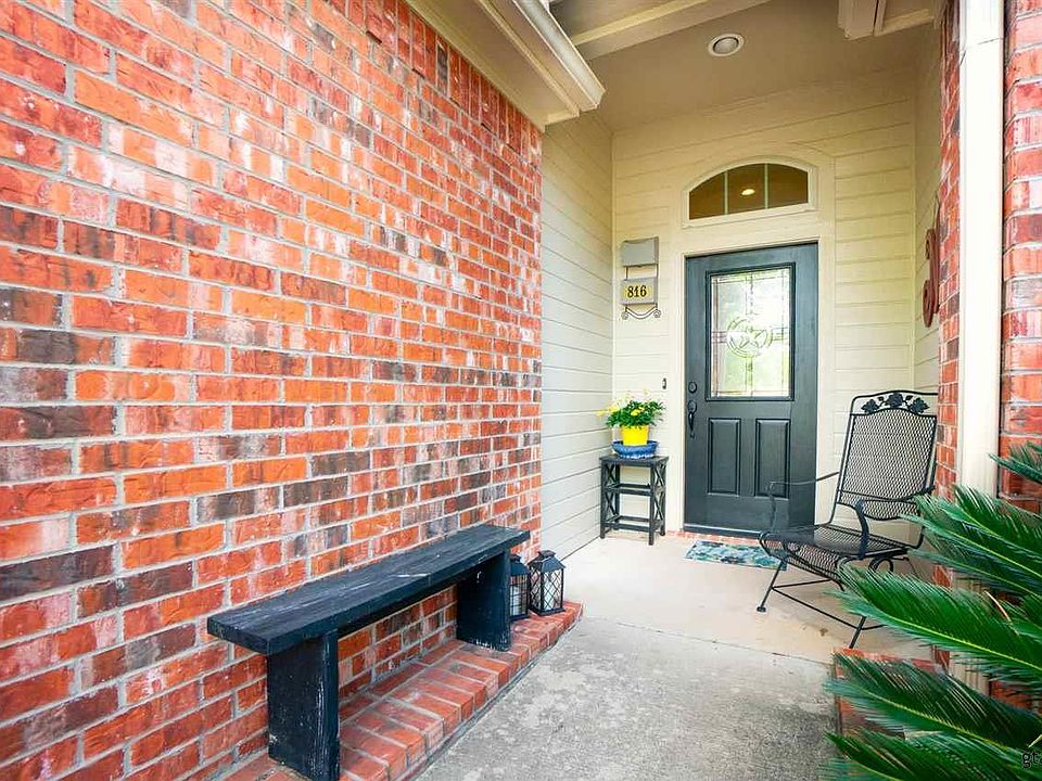 1st image of 816 Keble Ln