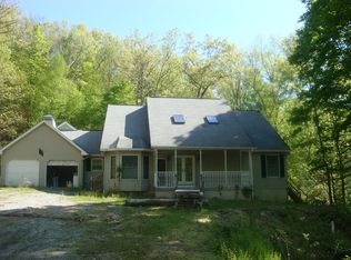 13 Hotalen Rd, Sandyston, NJ 07826