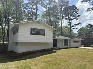 836 Post Rd, Clinton, MS 39056