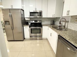 9233 SW 8th St APT 101, Boca Raton, FL 33428