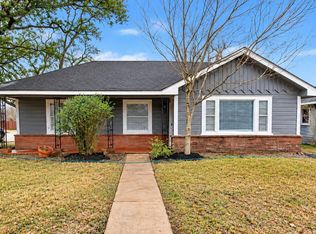 1003 W 7th St, Freeport, TX 77541
