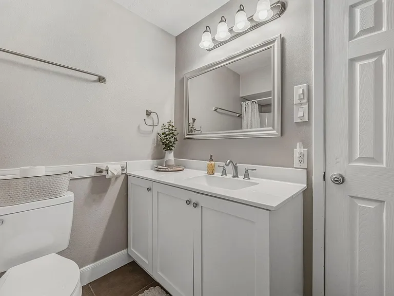 141 White Oak Cir — Photo 26