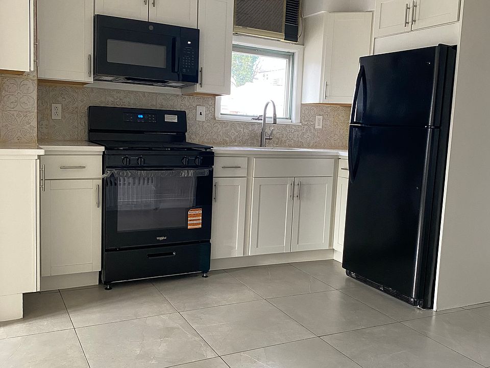 1st image of 12 Mina Ave Floor 1