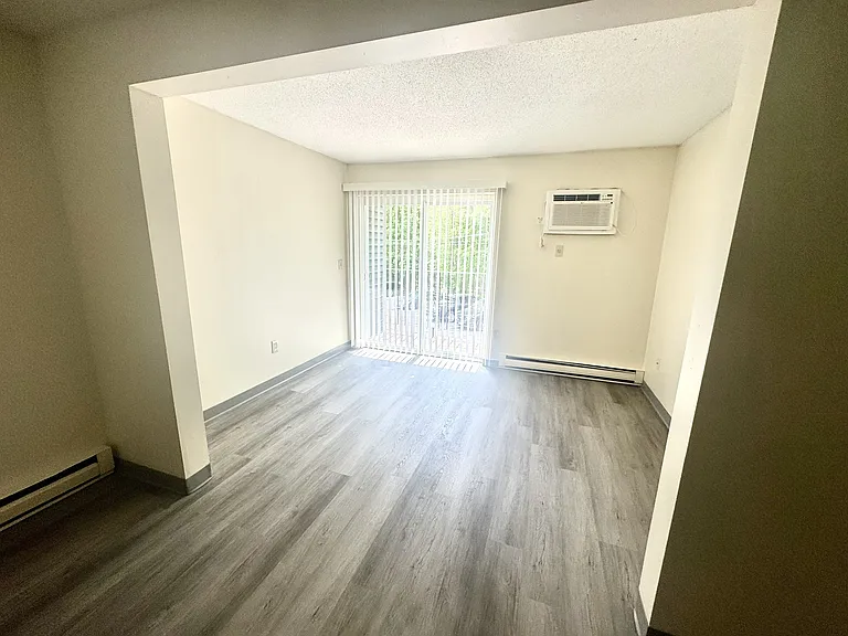 27 Maple Ave #1 — Photo 9