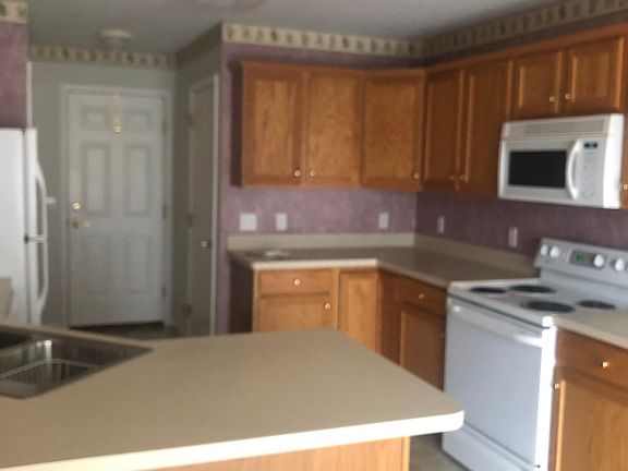 3rd image of 6035 Canton Dr