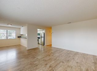 - 5, Redding, CA 96003