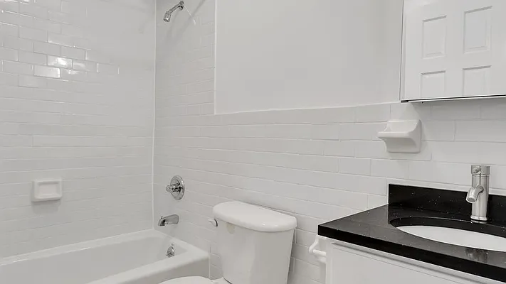 Rented by Nooklyn NYC LLC | media 28