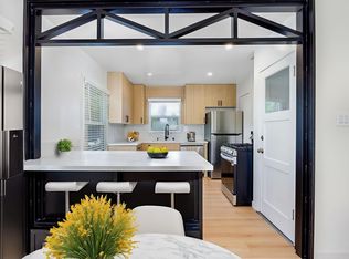 4220 Ventura Canyon Ave #1/2, Sherman Oaks, CA 91423