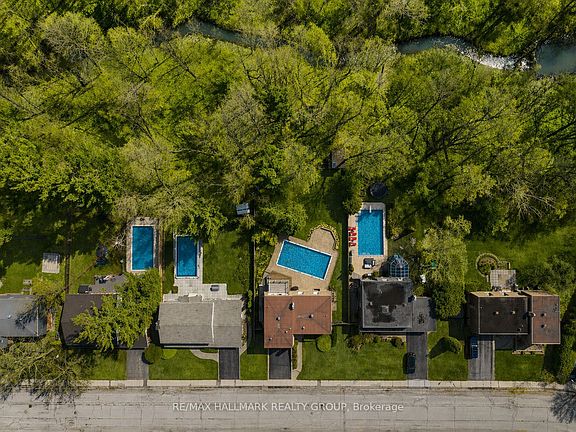 3rd image of 23 Riverbrook Rd