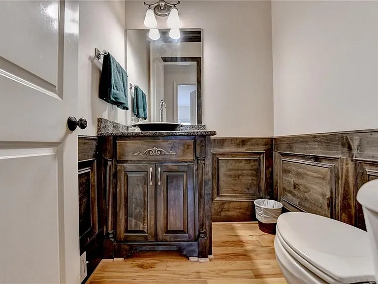 11037 Estates Cir — Photo 22