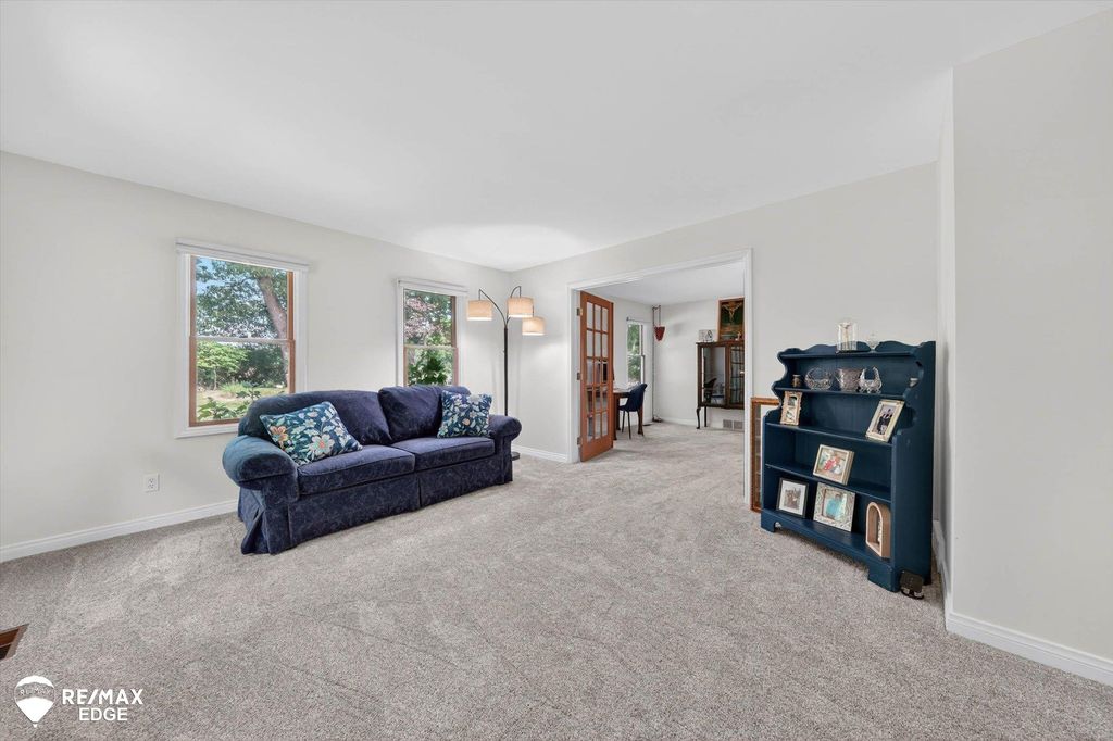 3393 Lippincott Rd, Lapeer, MI - More