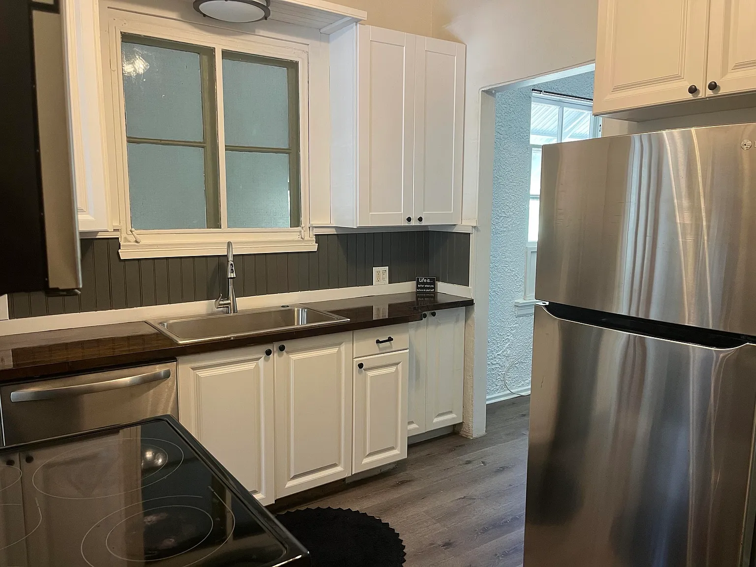 2 bed, 1.0 bath, 1201 sqft, $2,000 — Photo 4