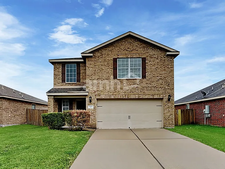 9415 White Diamond Ln — Photo 1