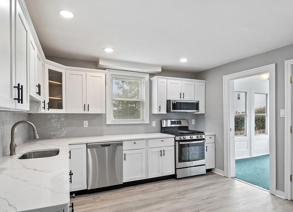 1st image of 8 Kingman Terrace