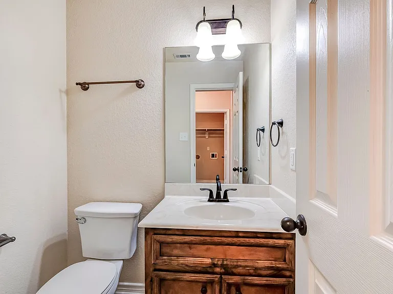 2405 Coy Dr — Photo 17