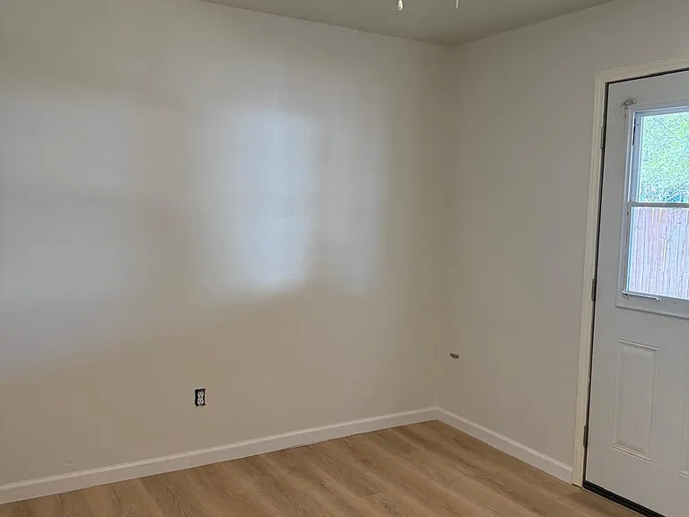 4915 Fortuna Pl — Photo 6
