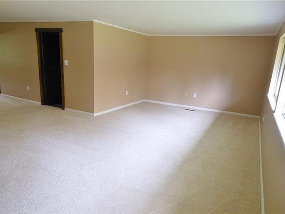 3rd image of 9227 Shawhan Dr