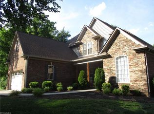 270 Plumstead Ln, Clemmons, NC 27012