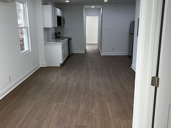 5th image of 1209 N Franklin St #3