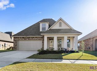 2602 Arceneaux Ave, Zachary, LA 70791