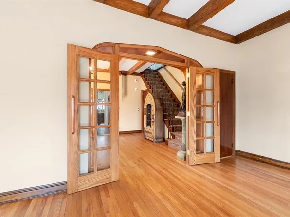 2314 Palisade Avenue image 8 of 49