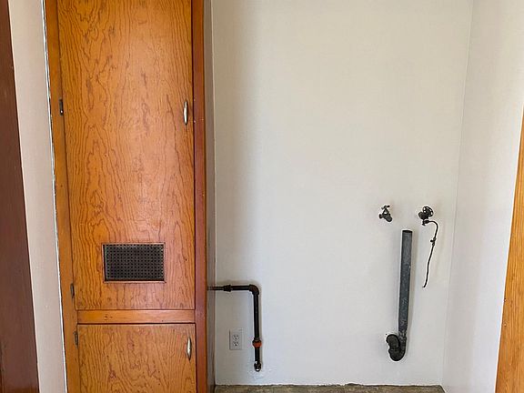 5th image of 10917 Townley Dr