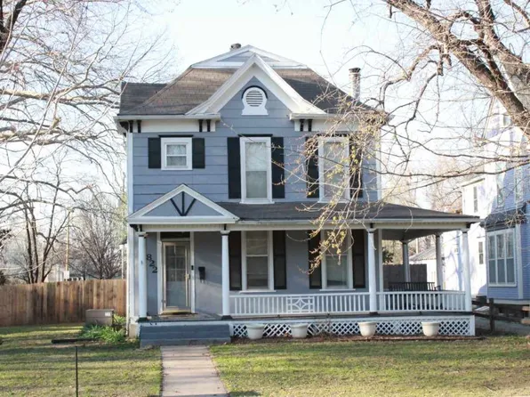 822 NW 3rd St, Abilene, KS 67410