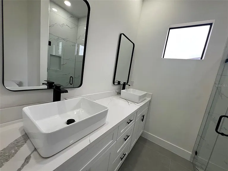 21492 Dollard Ave — Photo 20