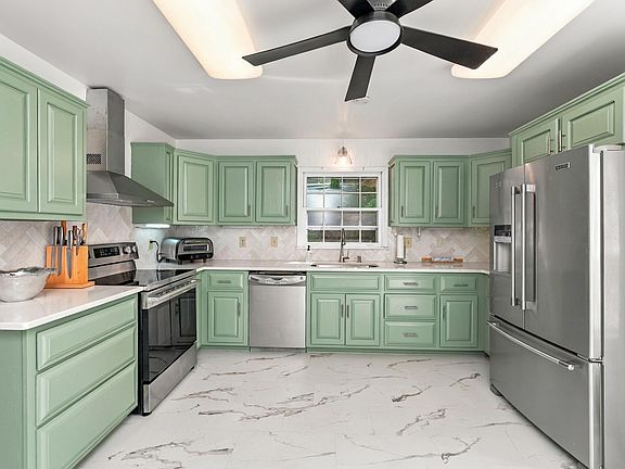 3rd image of 2022 Chapel Rd