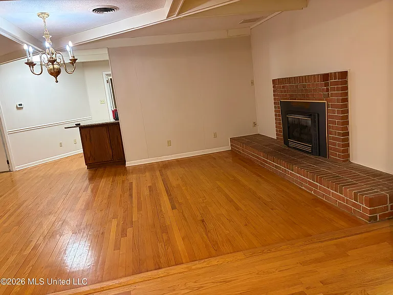 870 Green Acres Dr — Photo 27