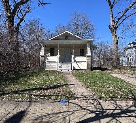 2nd image of 516 Wildwood Ave
