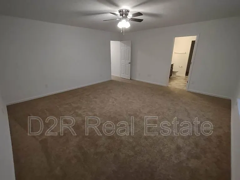 1199 Saticoy Ct — Photo 16