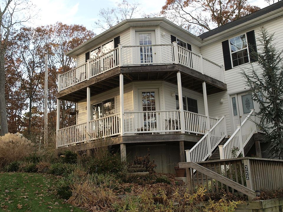 2nd image of 222 Lakeside Trl