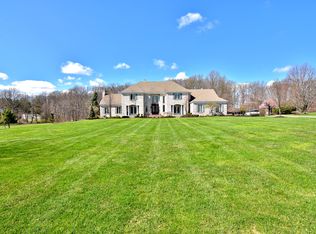 5 Buttercup Ln, Holmdel, NJ 07733