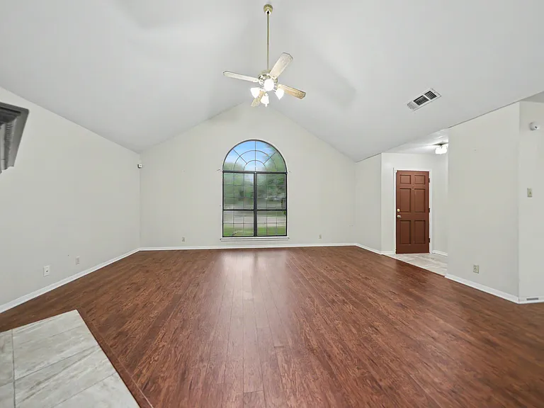 4522 Lone Star Trl — Photo 10