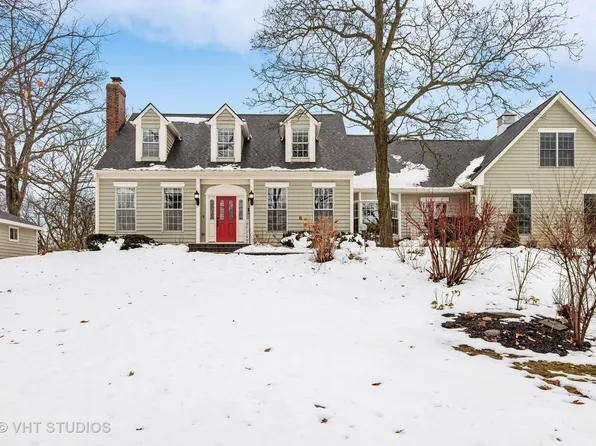 3111 Alden Rd, Woodstock, IL 60098