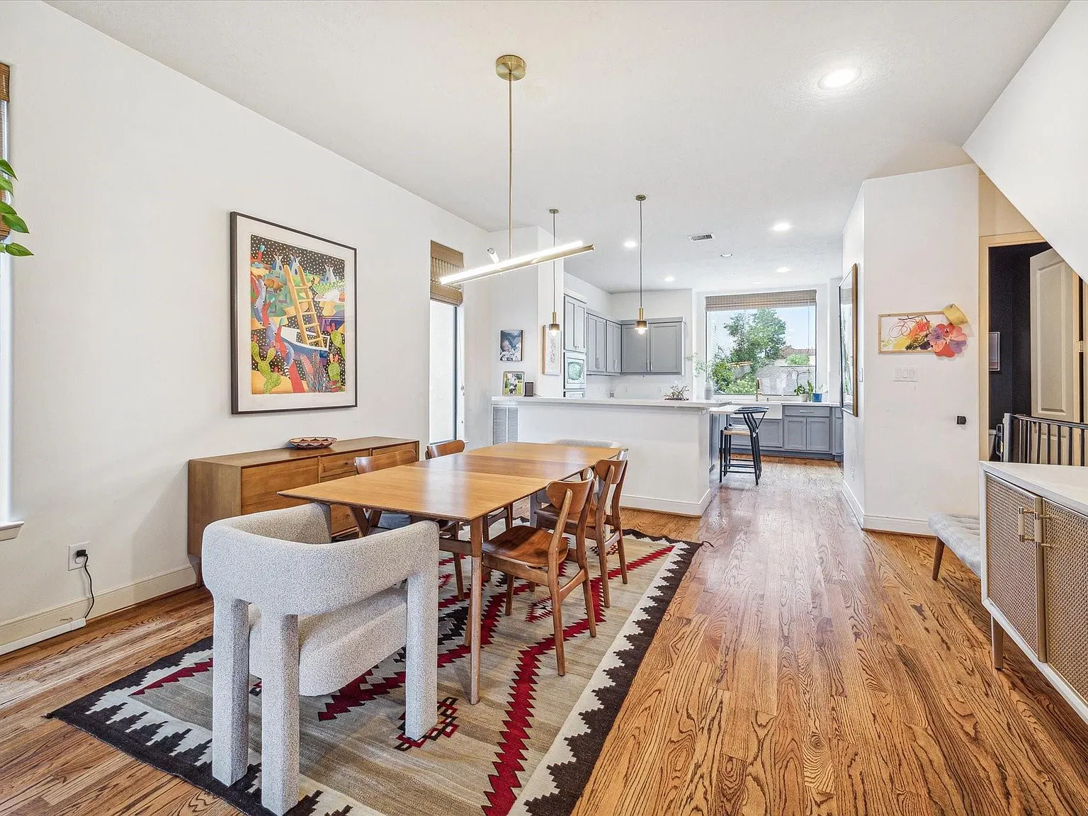 3 bed, 3.5 bath, 2478 sqft, $4,500 — Photo 3